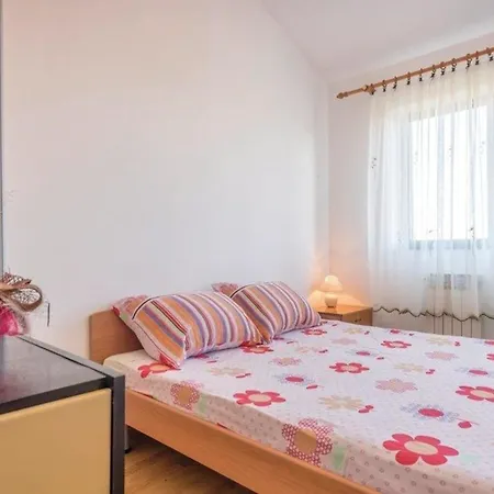 Fuer 3 Personen Ca 34 Qm In Valbandon, Istrien Istrische Riviera Valbandon