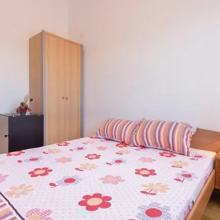Fuer 3 Personen Ca 34 Qm In Valbandon, Istrien Istrische Riviera Apartment
