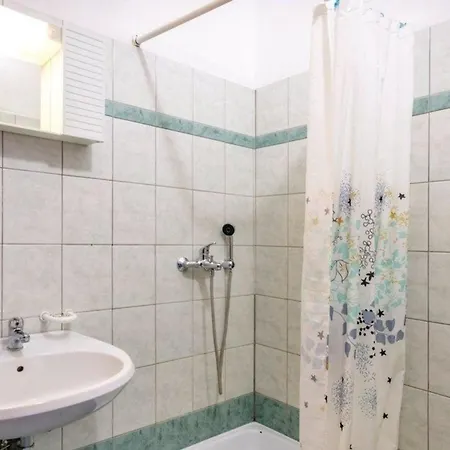 Apartment Fuer 3 Personen Ca 34 Qm In Valbandon, Istrien Istrische Riviera Valbandon