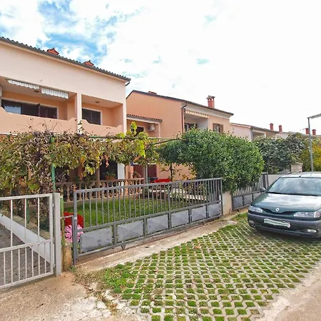 Fuer 3 Personen Ca 34 Qm In Valbandon, Istrien Istrische Riviera Apartment *