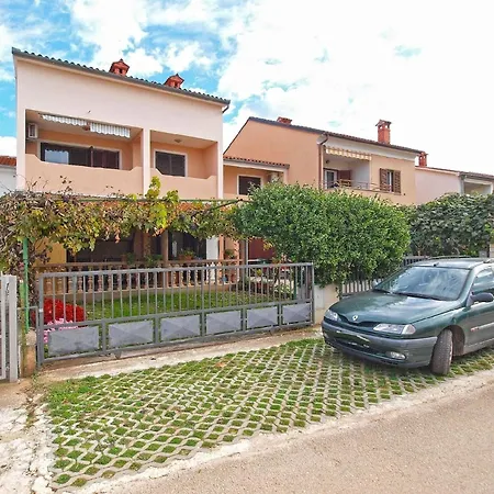 Apartment Fuer 3 Personen Ca 34 Qm In Valbandon, Istrien Istrische Riviera